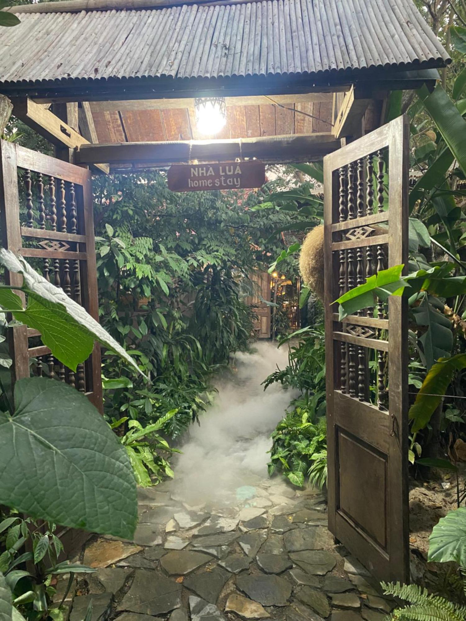 Nha Lua Homestay Ниньбинь Экстерьер фото